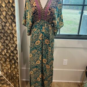 Elegant Floral Maxi Dress in Teal and Gold